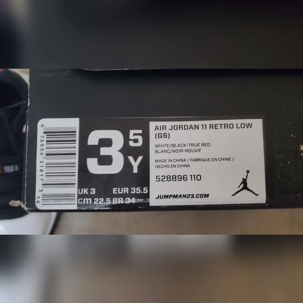 Rare DS OG all Air Jordan 11 retro low tuxedo 2013    XI gs women (Sample pair) - Picture 2 of 11